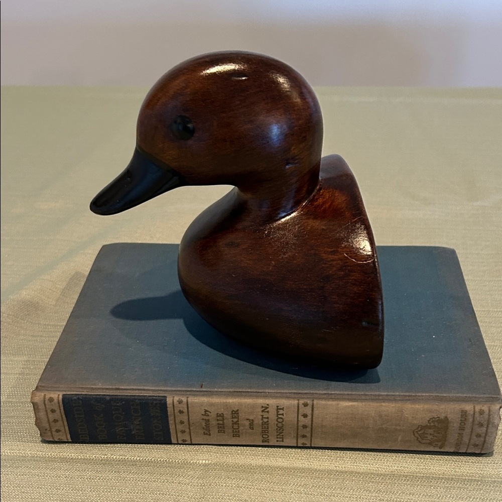 Vintage Wood Look Ceramic Duck Bookend with vintage 1945 Book. - Picture 4 of 7
